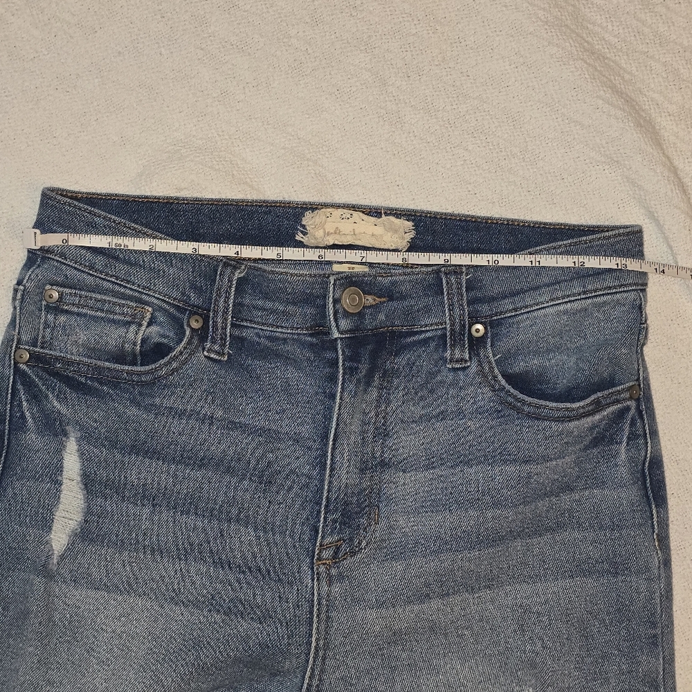Altar'd State Straight Leg Distresses SALLY style, Stretch Jeans Size 7 - Picture 9 of 11